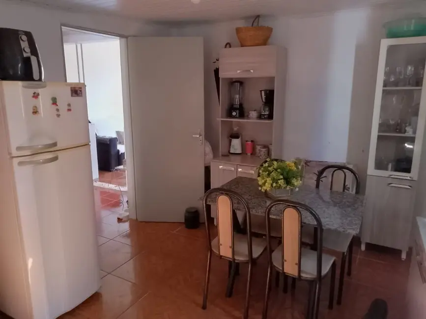 Foto 4 de Casa com 2 quartos à venda, 90m2 em Centro, Alegrete - RS