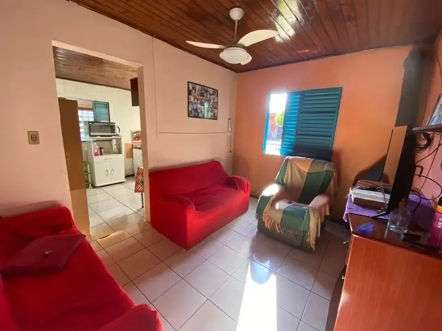Casa com 2 quartos à venda, 55m2 em Dr. Romário A de Oliveira, Alegrete - RS - imagem 8 Foto 8 de Casa com 2 quartos à venda, 55m2 em Dr. Romário A de Oliveira, Alegrete - RS
