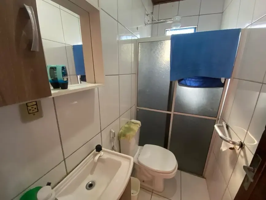 Casa com 2 quartos à venda, 55m2 em Dr. Romário A de Oliveira, Alegrete - RS - imagem 5 Foto 5 de Casa com 2 quartos à venda, 55m2 em Dr. Romário A de Oliveira, Alegrete - RS