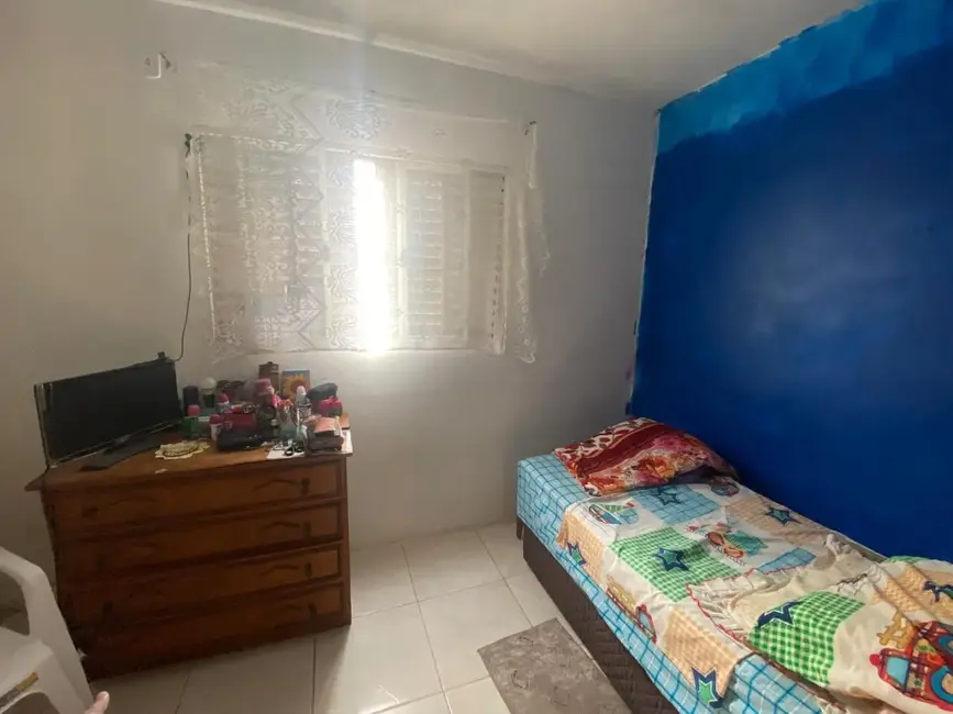 Casa com 3 quartos à venda, 250m2 em Centro, Alegrete - RS - imagem 8 Foto 8 de Casa com 3 quartos à venda, 250m2 em Centro, Alegrete - RS