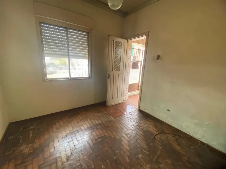 Foto 2 de Casa com 2 quartos à venda, 90m2 em Centro, Alegrete - RS