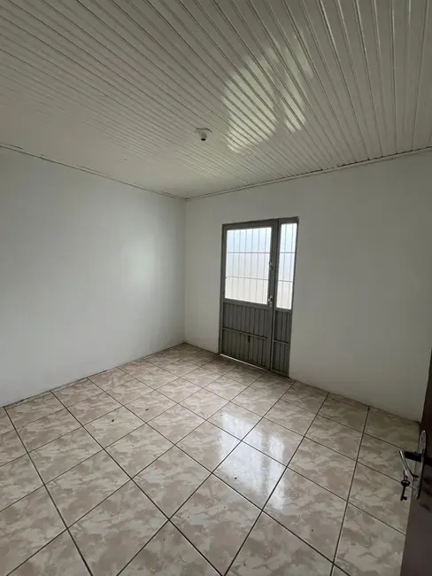 Foto 6 de Sala Comercial com 3 quartos para alugar, 350m2 em Santos Dumont, Alegrete - RS