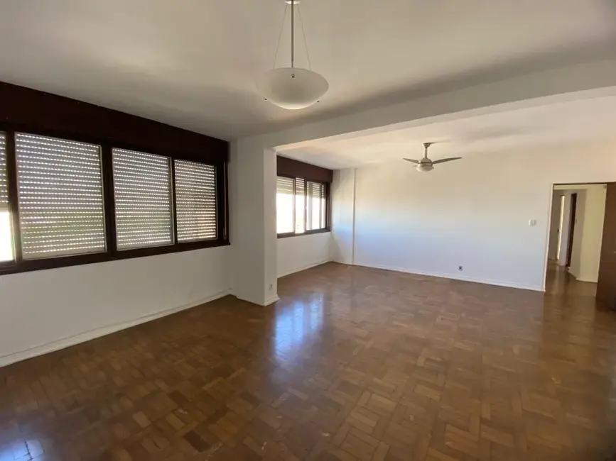 Foto 1 de Apartamento com 4 quartos à venda, 120m2 em Centro, Alegrete - RS