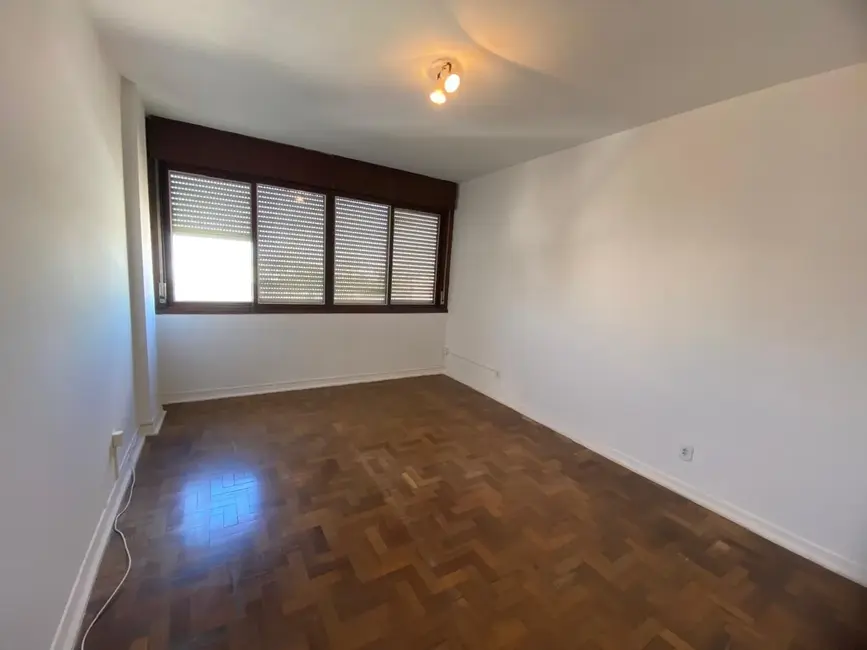 Foto 4 de Apartamento com 4 quartos à venda, 120m2 em Centro, Alegrete - RS