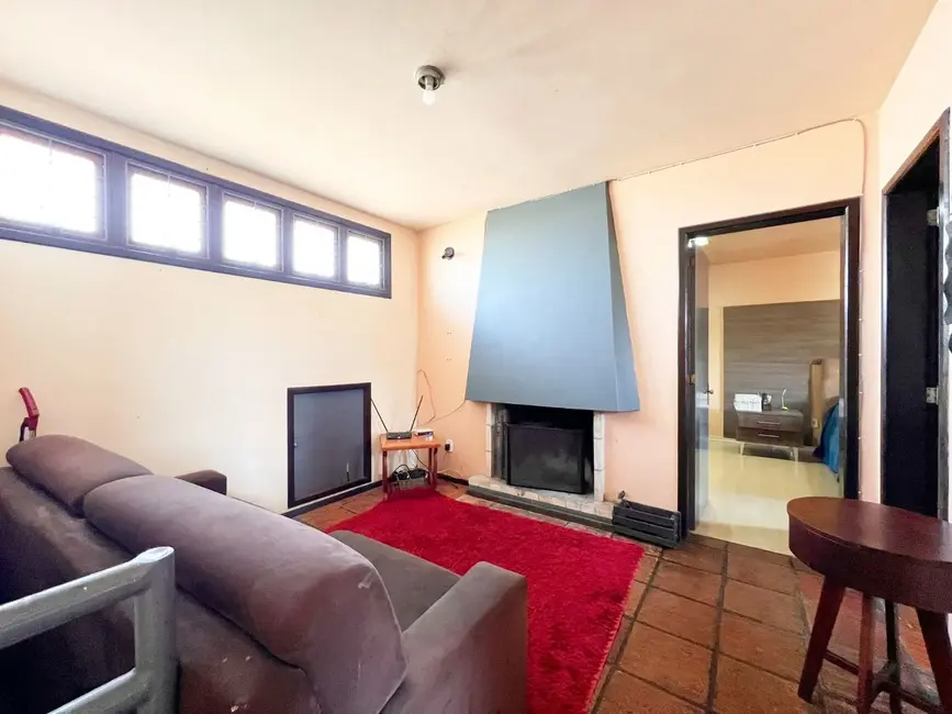 Casa com 3 quartos à venda, 140m2 em Cidade Alta, Alegrete - RS - imagem 4 Foto 4 de Casa com 3 quartos à venda, 140m2 em Cidade Alta, Alegrete - RS