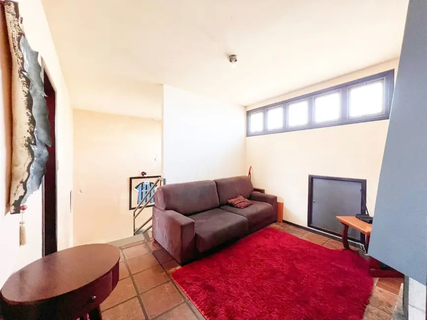 Casa com 3 quartos à venda, 140m2 em Cidade Alta, Alegrete - RS - imagem 3 Foto 3 de Casa com 3 quartos à venda, 140m2 em Cidade Alta, Alegrete - RS