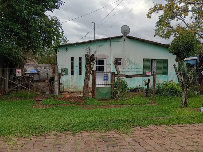 Casa com 4 quartos à venda, 70m2 em Favila, Alegrete - RS - imagem 1 Foto 1 de Casa com 4 quartos à venda, 70m2 em Favila, Alegrete - RS