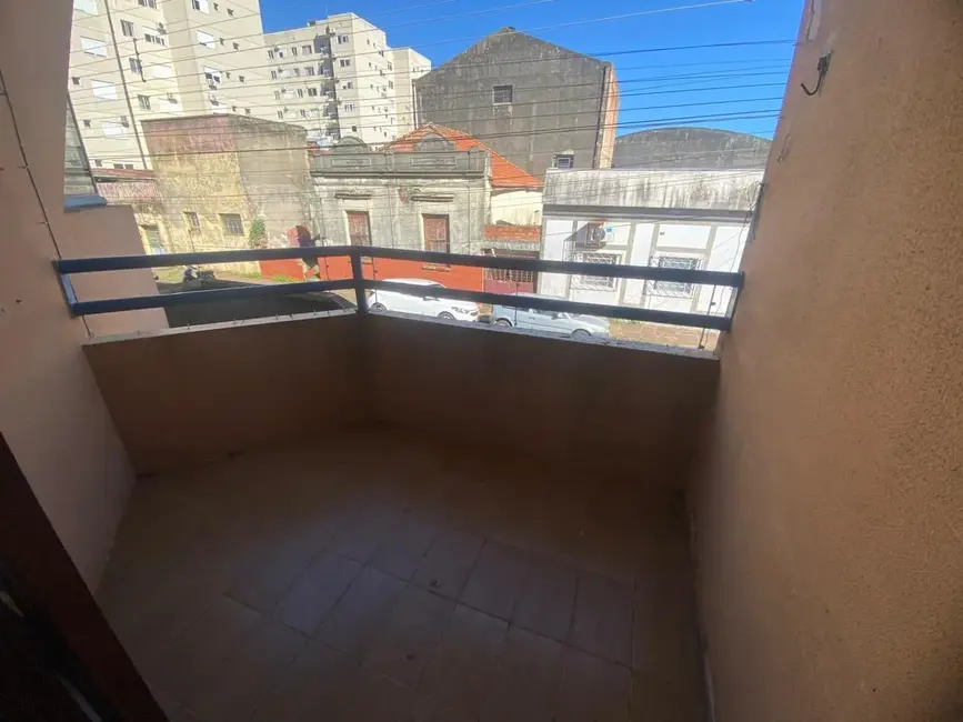 Apartamento com 2 quartos para alugar, 72m2 em Centro, Alegrete - RS - imagem 8 Foto 8 de Apartamento com 2 quartos para alugar, 72m2 em Centro, Alegrete - RS
