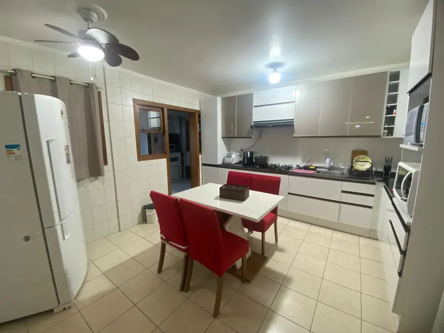 Foto 3 de Apartamento com 3 quartos à venda, 120m2 em Centro, Alegrete - RS