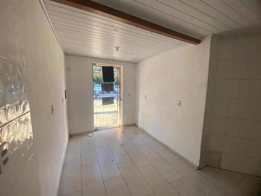 Foto 4 de Sala Comercial com 1 quarto para alugar, 60m2 em Centro, Alegrete - RS