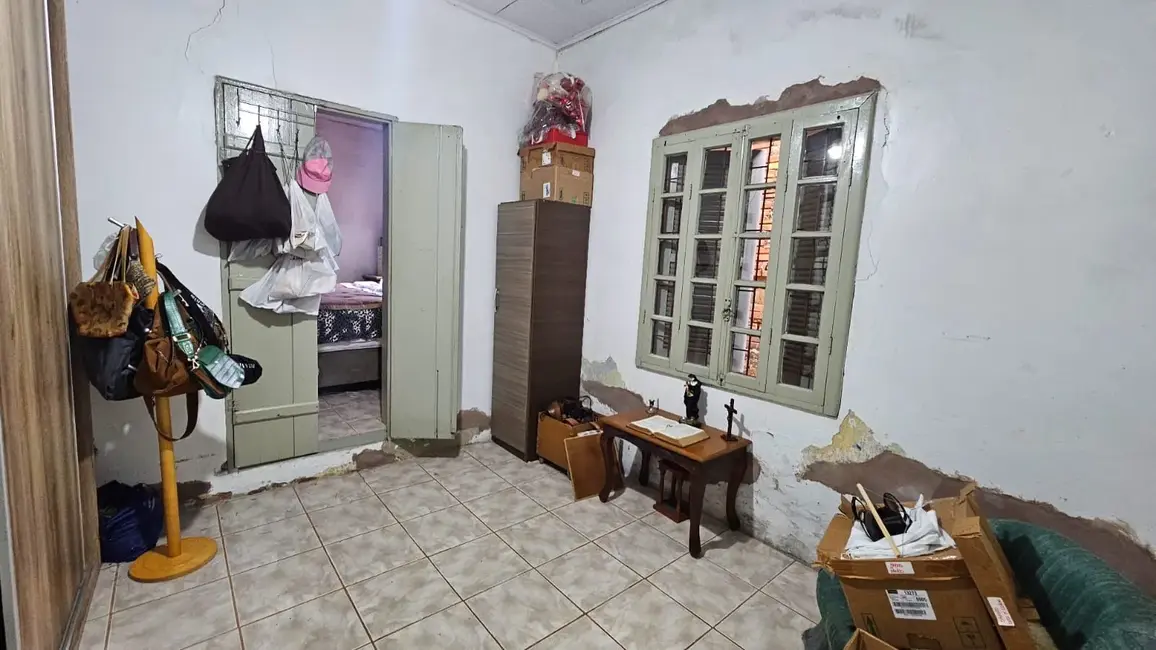 Casa com 3 quartos à venda, 90m2 em Centro, Alegrete - RS - imagem 6 Foto 6 de Casa com 3 quartos à venda, 90m2 em Centro, Alegrete - RS