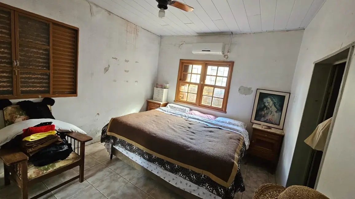 Casa com 3 quartos à venda, 90m2 em Centro, Alegrete - RS - imagem 5 Foto 5 de Casa com 3 quartos à venda, 90m2 em Centro, Alegrete - RS