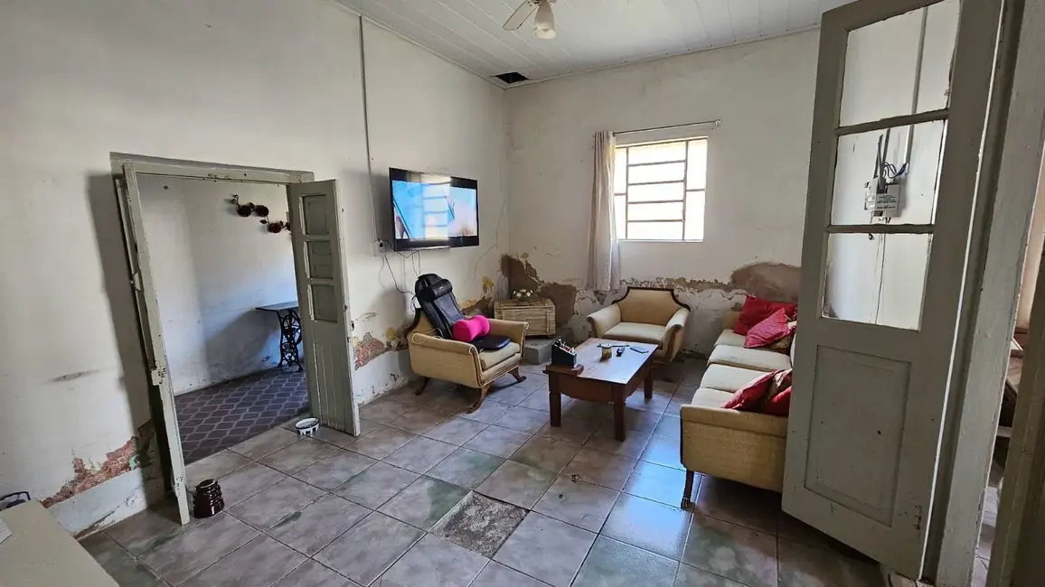 Casa com 3 quartos à venda, 90m2 em Centro, Alegrete - RS - imagem 9 Foto 9 de Casa com 3 quartos à venda, 90m2 em Centro, Alegrete - RS