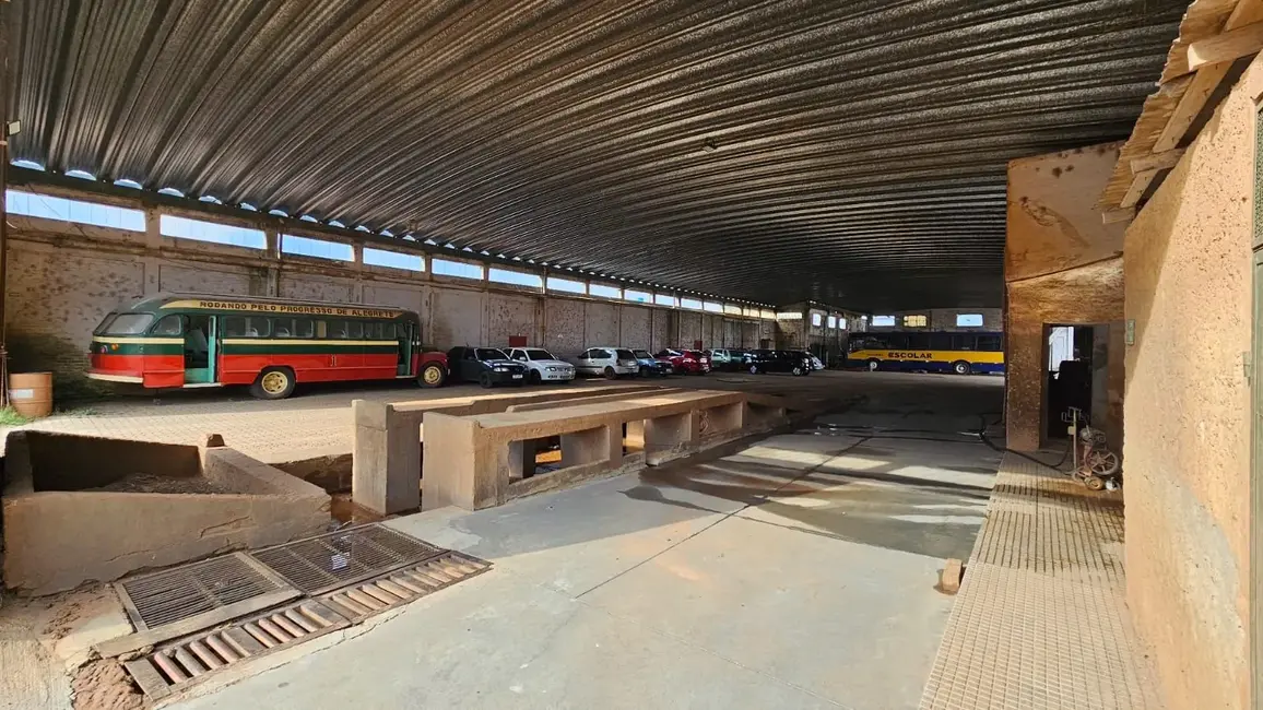 Foto 4 de Sala Comercial com 2 quartos à venda, 300m2 em Centro, Alegrete - RS