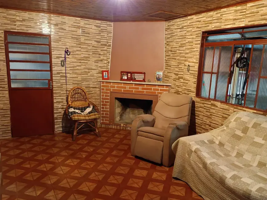 Casa com 5 quartos à venda, 95m2 em Vera Cruz, Alegrete - RS - imagem 4 Foto 4 de Casa com 5 quartos à venda, 95m2 em Vera Cruz, Alegrete - RS