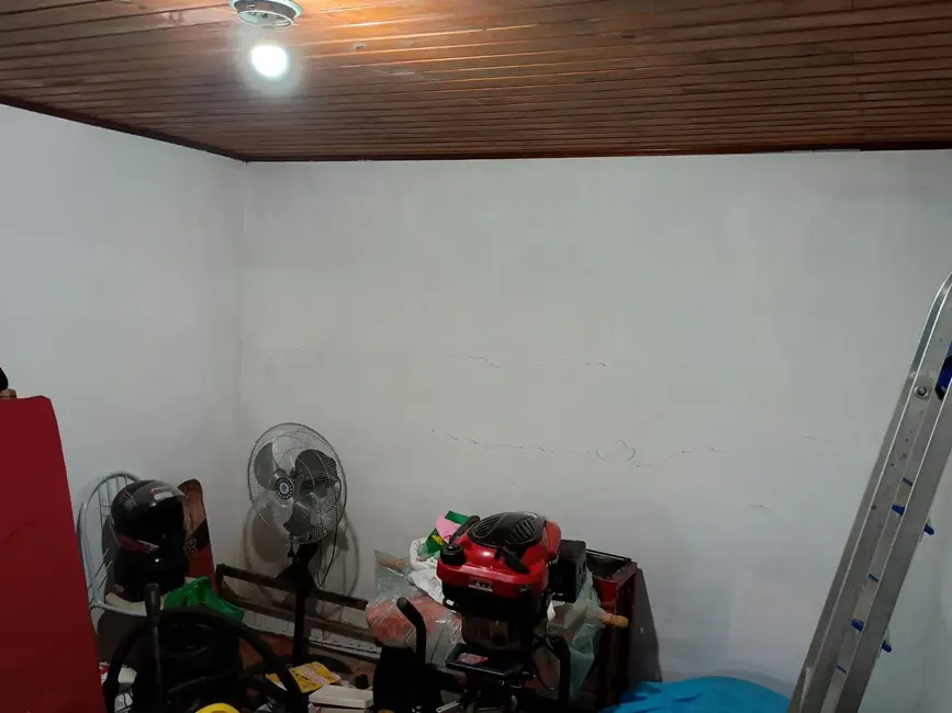 Casa com 5 quartos à venda, 95m2 em Vera Cruz, Alegrete - RS - imagem 8 Foto 8 de Casa com 5 quartos à venda, 95m2 em Vera Cruz, Alegrete - RS