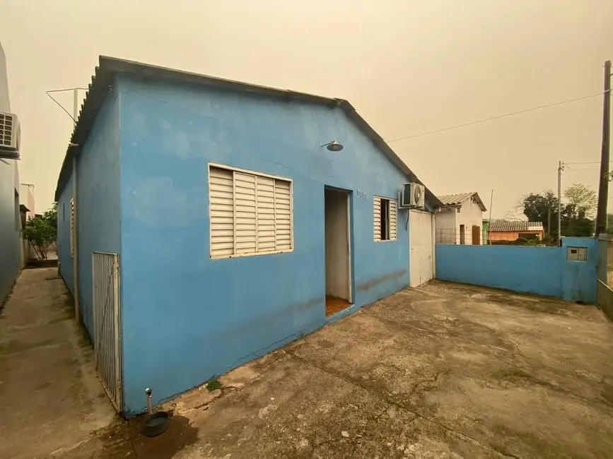 Foto 1 de Casa com 3 quartos à venda, 90m2 em Dr. Romário A de Oliveira, Alegrete - RS