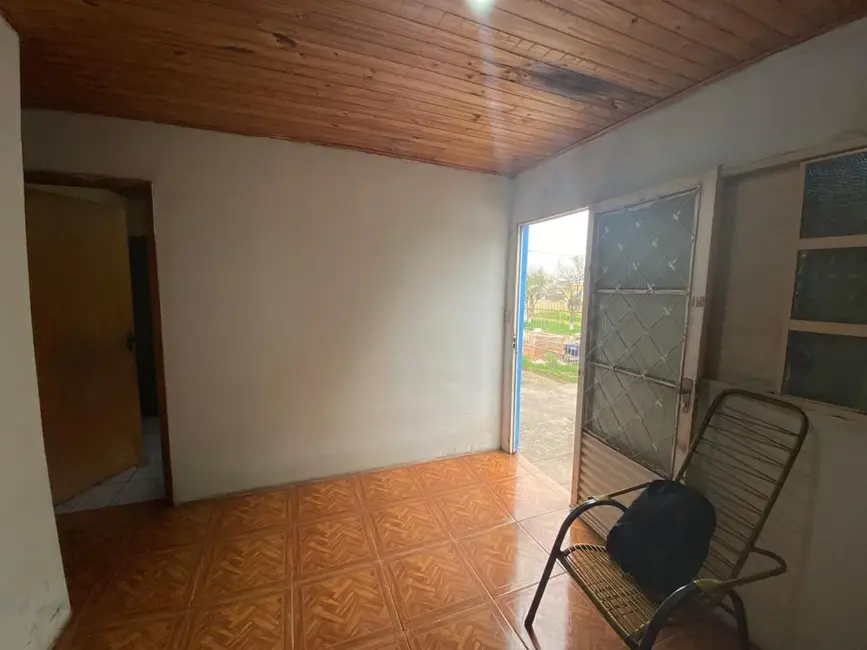 Foto 3 de Casa com 3 quartos à venda, 90m2 em Dr. Romário A de Oliveira, Alegrete - RS