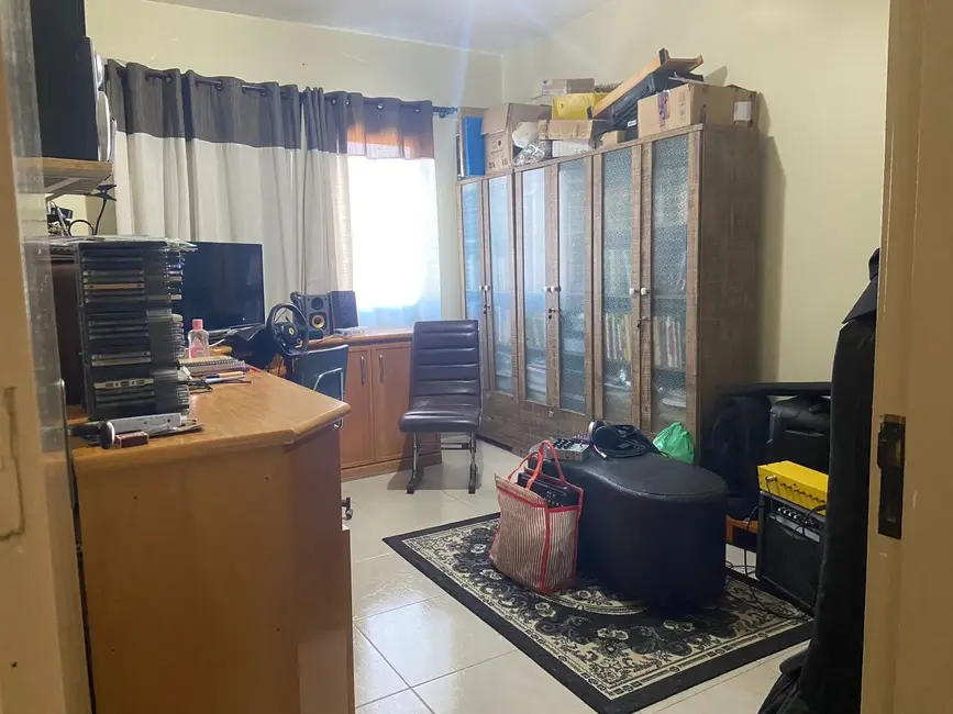 Apartamento com 3 quartos à venda, 90m2 em Centro, Alegrete - RS - imagem 6 Foto 6 de Apartamento com 3 quartos à venda, 90m2 em Centro, Alegrete - RS