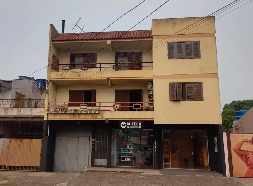 Casa com 3 quartos à venda, 90m2 em Centro, Alegrete - RS - imagem 1 Foto 1 de Casa com 3 quartos à venda, 90m2 em Centro, Alegrete - RS
