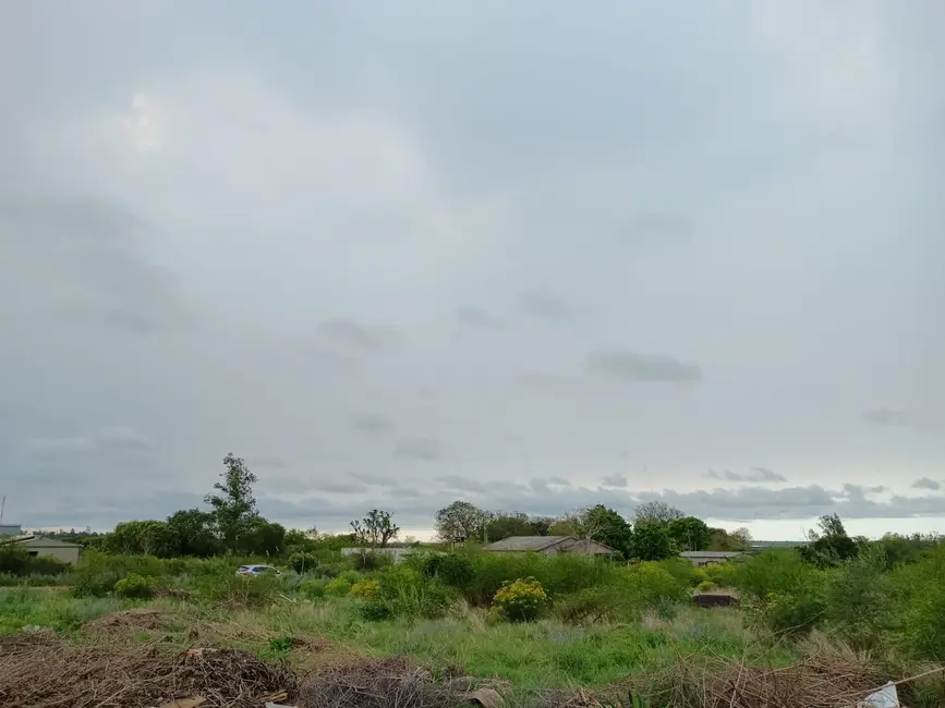 Foto 1 de Terreno / Lote à venda, 200m2 em Saint Pastous, Alegrete - RS
