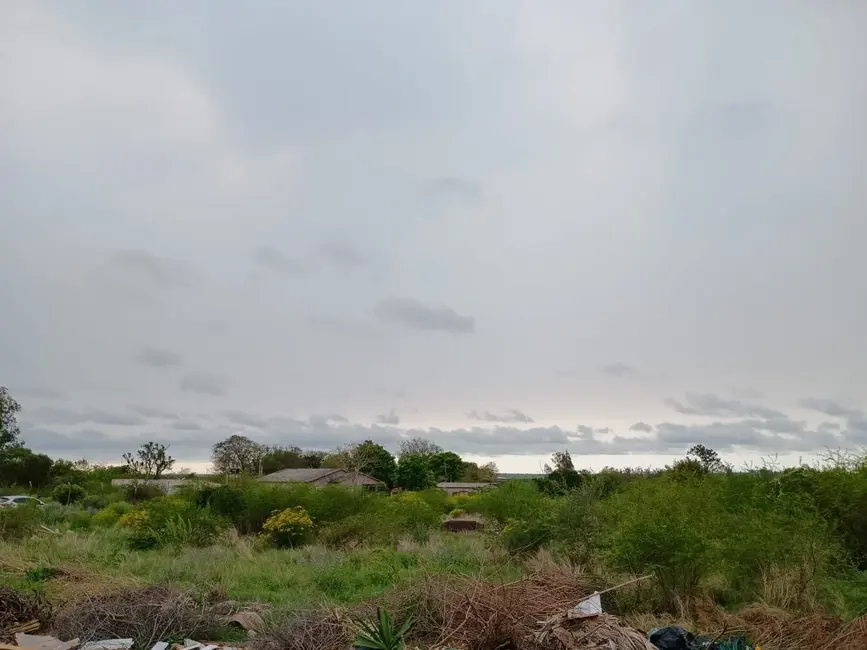 Foto 2 de Terreno / Lote à venda, 200m2 em Saint Pastous, Alegrete - RS