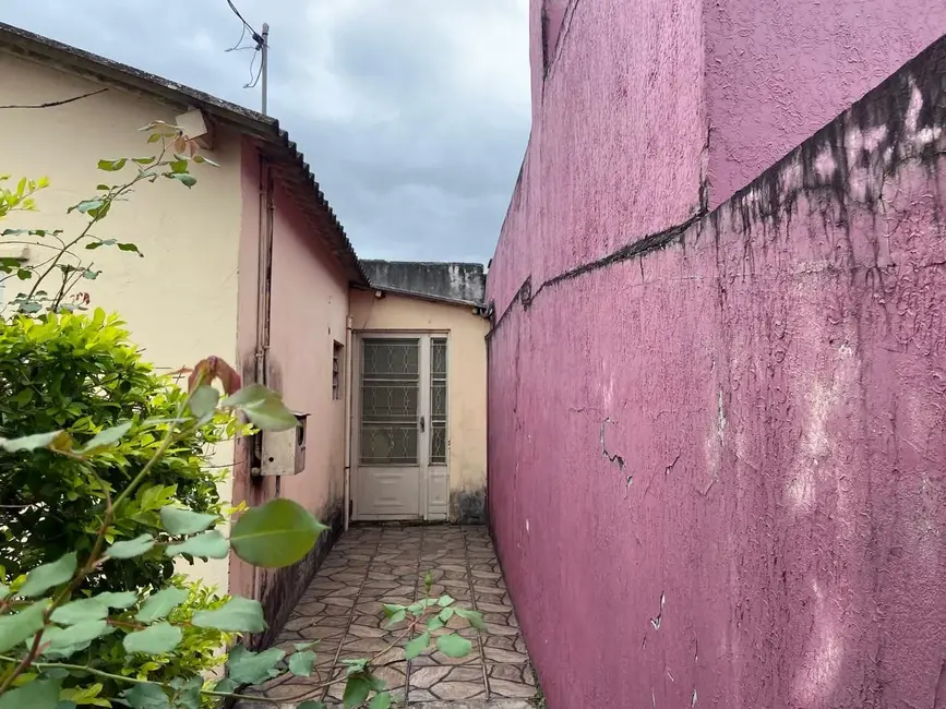 Casa com 3 quartos à venda, 90m2 em Joaquim Fonseca Milano, Alegrete - RS - imagem 3 Foto 3 de Casa com 3 quartos à venda, 90m2 em Joaquim Fonseca Milano, Alegrete - RS
