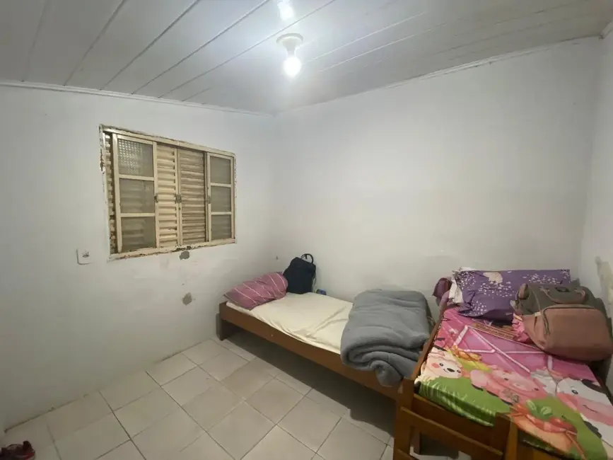 Casa com 3 quartos à venda, 90m2 em Centro, Alegrete - RS - imagem 6 Foto 6 de Casa com 3 quartos à venda, 90m2 em Centro, Alegrete - RS