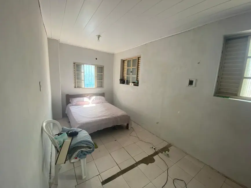 Casa com 3 quartos à venda, 90m2 em Centro, Alegrete - RS - imagem 5 Foto 5 de Casa com 3 quartos à venda, 90m2 em Centro, Alegrete - RS