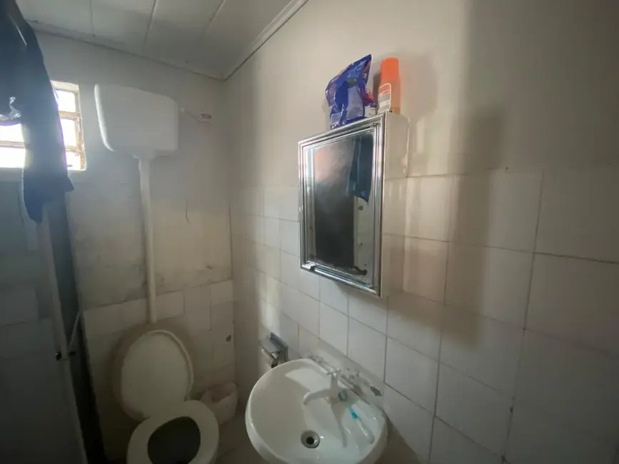 Casa com 3 quartos à venda, 90m2 em Centro, Alegrete - RS - imagem 7 Foto 7 de Casa com 3 quartos à venda, 90m2 em Centro, Alegrete - RS