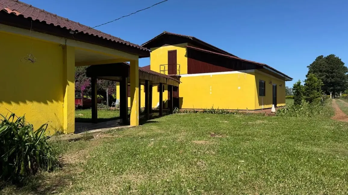 Casa com 5 quartos à venda, 100m2 em Alegrete - RS - imagem 3 Foto 3 de Casa com 5 quartos à venda, 100m2 em Alegrete - RS