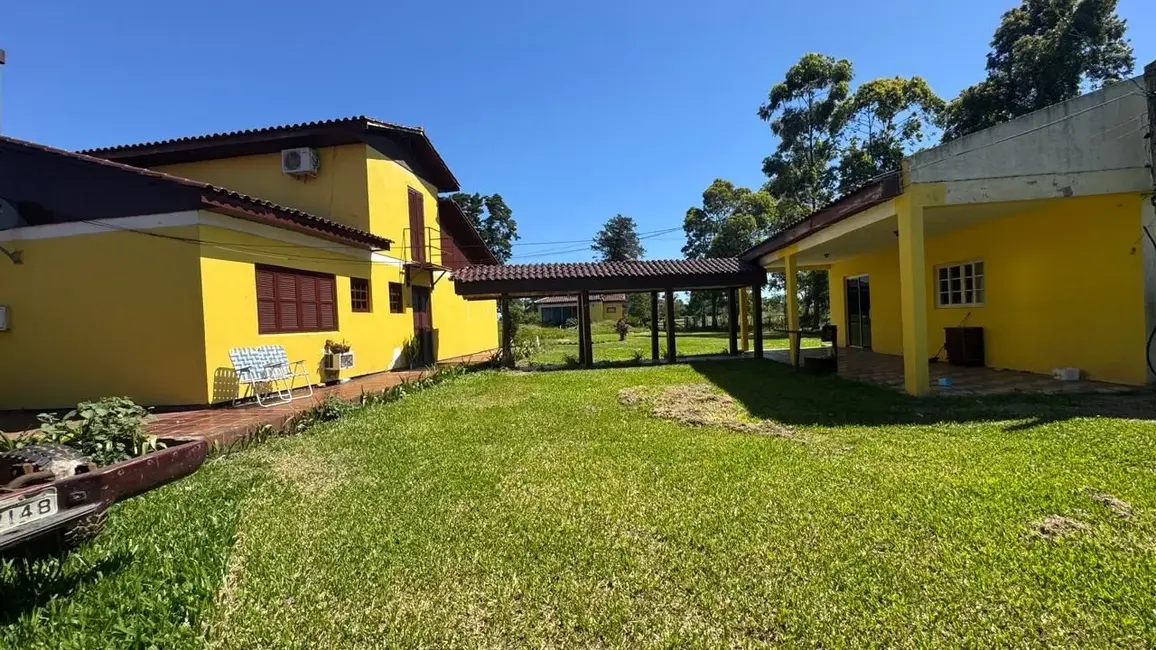 Casa com 5 quartos à venda, 100m2 em Alegrete - RS - imagem 5 Foto 5 de Casa com 5 quartos à venda, 100m2 em Alegrete - RS