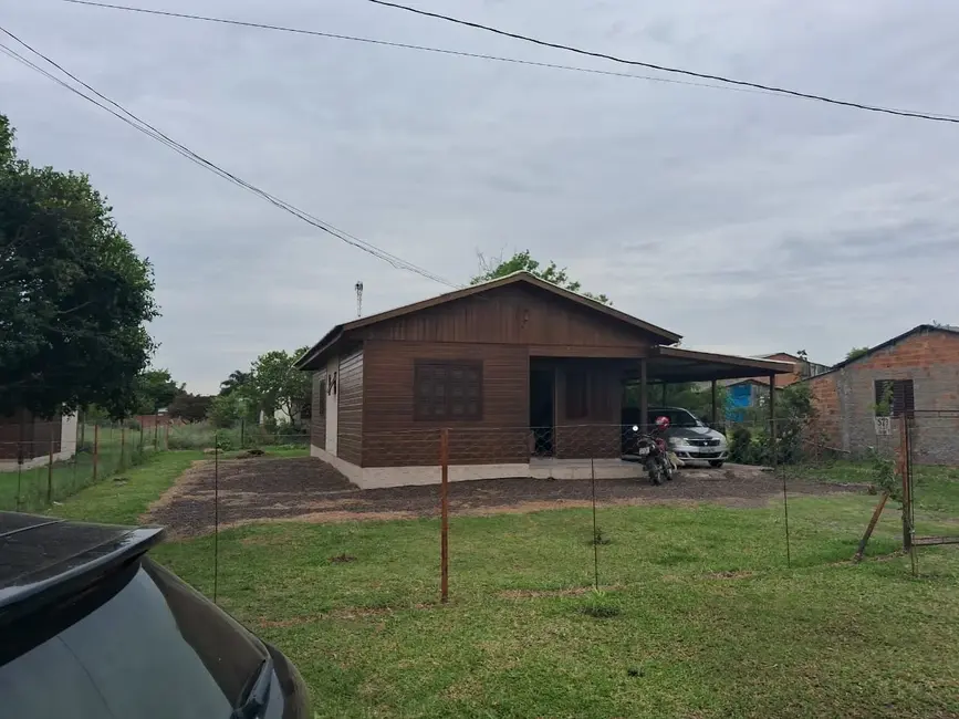 Foto 2 de Casa com 2 quartos à venda, 80m2 em Favila, Alegrete - RS