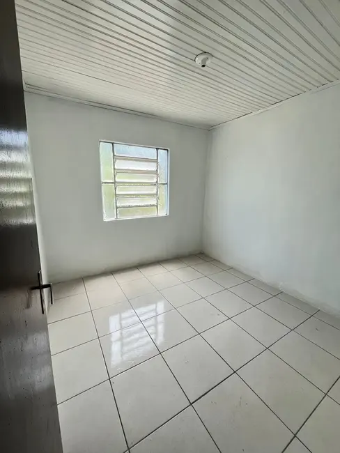 Casa com 3 quartos à venda, 90m2 em Cidade Alta, Alegrete - RS - imagem 2 Foto 2 de Casa com 3 quartos à venda, 90m2 em Cidade Alta, Alegrete - RS