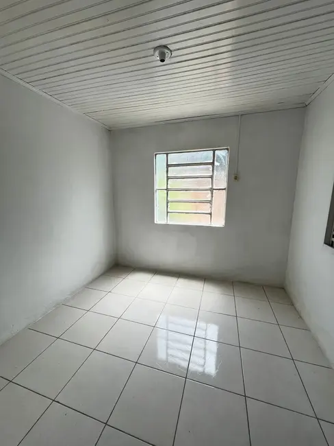Casa com 3 quartos à venda, 90m2 em Cidade Alta, Alegrete - RS - imagem 3 Foto 3 de Casa com 3 quartos à venda, 90m2 em Cidade Alta, Alegrete - RS