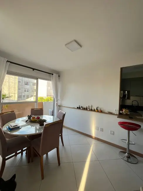 Foto 2 de Apartamento com 2 quartos à venda, 60m2 em Centro, Alegrete - RS
