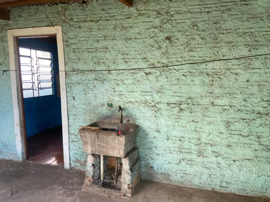 Casa com 2 quartos à venda, 60m2 em Promorar, Alegrete - RS - imagem 8 Foto 8 de Casa com 2 quartos à venda, 60m2 em Promorar, Alegrete - RS