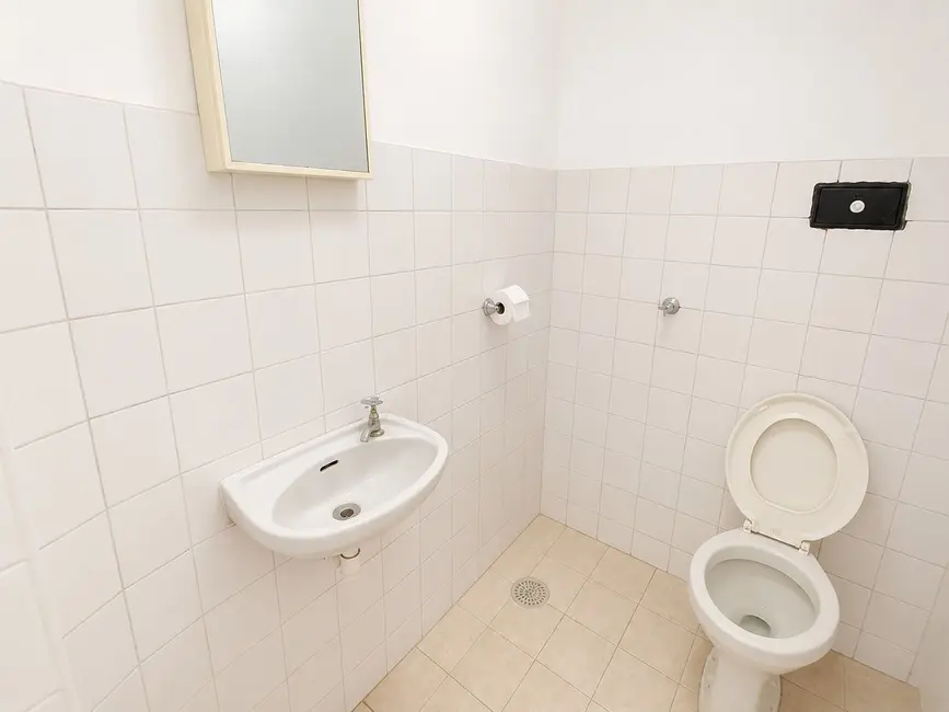 Loja com 1 quarto para alugar em Centro, Alegrete - RS - imagem 4 Foto 4 de Loja com 1 quarto para alugar em Centro, Alegrete - RS