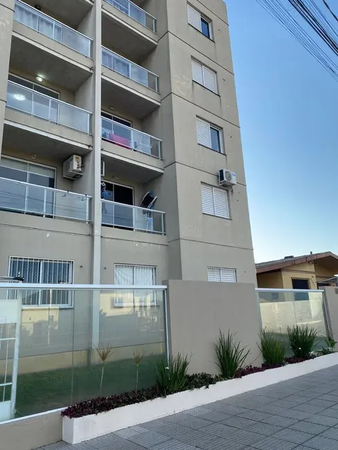 Foto 1 de Apartamento com 2 quartos para alugar, 60m2 em Centro, Alegrete - RS