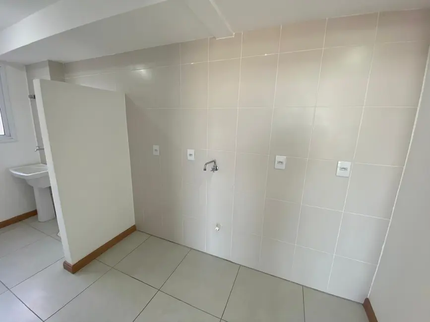 Foto 3 de Apartamento com 2 quartos para alugar, 60m2 em Centro, Alegrete - RS