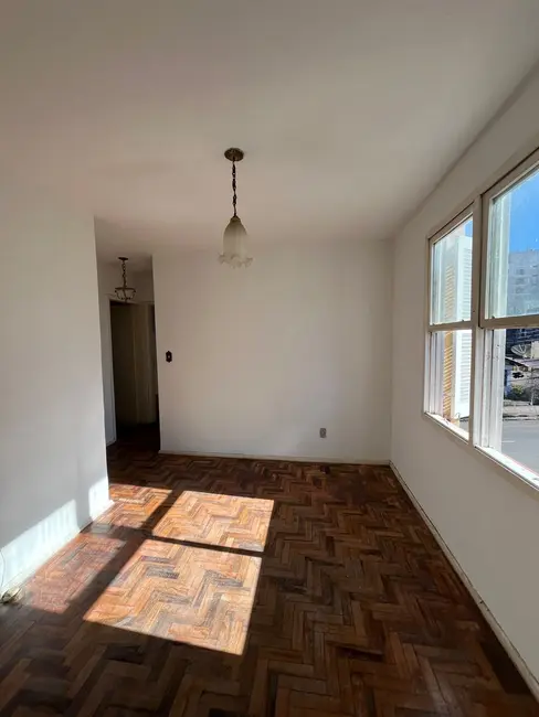 Apartamento com 3 quartos à venda, 68m2 em Centro, Alegrete - RS - imagem 2 Foto 2 de Apartamento com 3 quartos à venda, 68m2 em Centro, Alegrete - RS