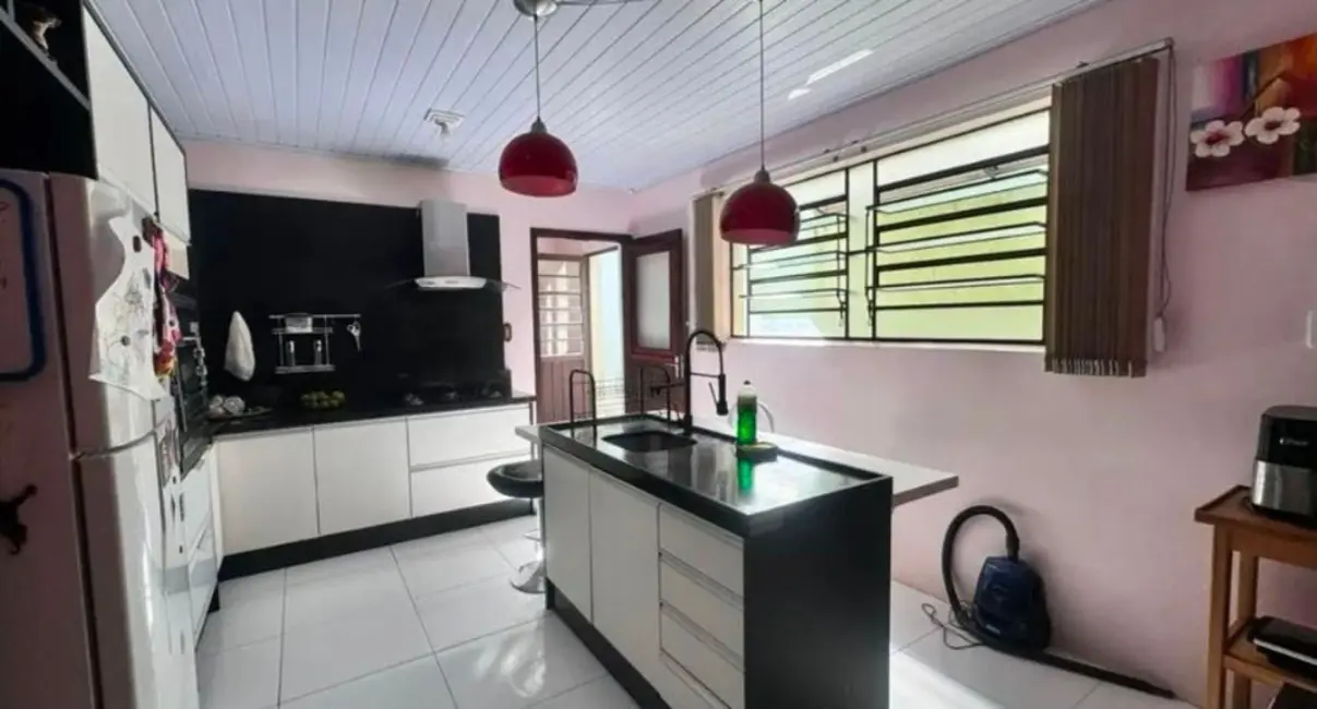 Casa com 3 quartos à venda, 100m2 em Assunção, Alegrete - RS - imagem 6 Foto 6 de Casa com 3 quartos à venda, 100m2 em Assunção, Alegrete - RS