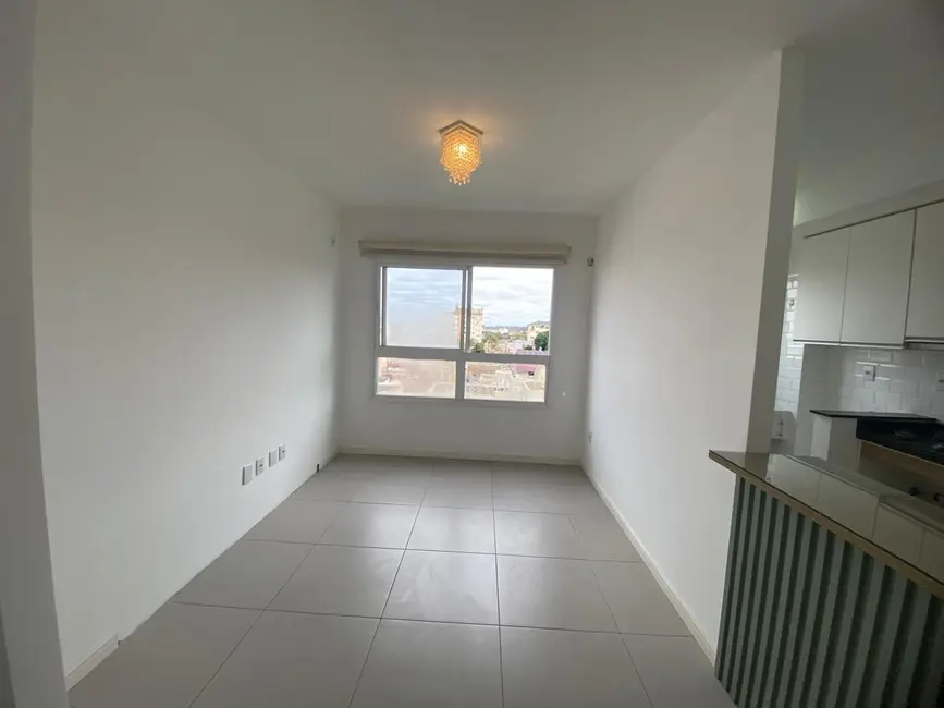 Foto 2 de Apartamento com 2 quartos para alugar, 60m2 em Centro, Alegrete - RS