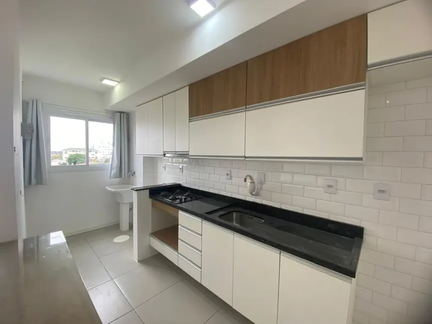 Foto 1 de Apartamento com 2 quartos para alugar, 60m2 em Centro, Alegrete - RS
