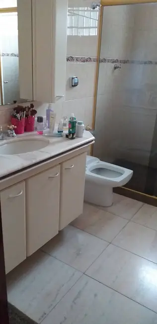 Foto 3 de Sobrado com 4 quartos para alugar, 186m2 em Jardim Campo Grande, São Paulo - SP