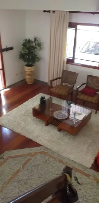 Foto 1 de Sobrado com 4 quartos para alugar, 186m2 em Jardim Campo Grande, São Paulo - SP