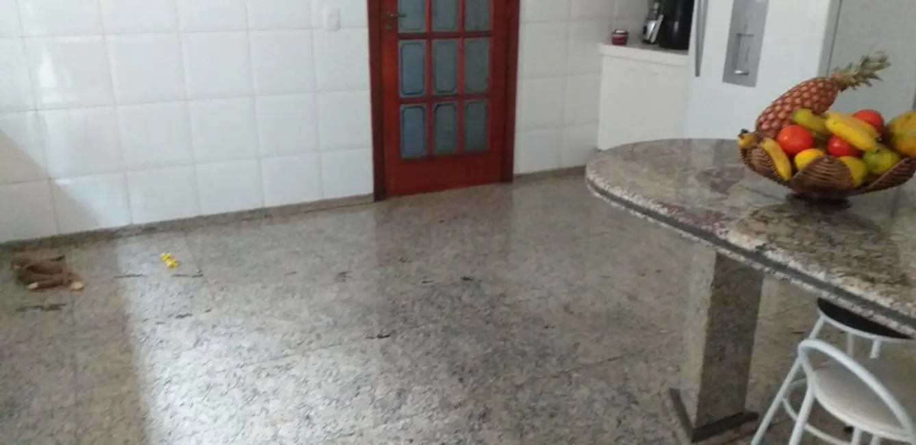 Foto 4 de Sobrado com 4 quartos para alugar, 186m2 em Jardim Campo Grande, São Paulo - SP
