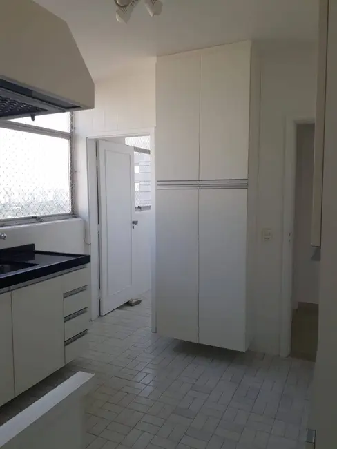 Apartamento com 3 quartos à venda, 160m2 em Pinheiros, São Paulo - SP - imagem 7 Foto 7 de Apartamento com 3 quartos à venda, 160m2 em Pinheiros, São Paulo - SP