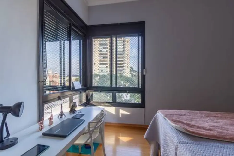 Apartamento com 4 quartos à venda, 190m2 em Vila Andrade, São Paulo - SP - imagem 9 Foto 9 de Apartamento com 4 quartos à venda, 190m2 em Vila Andrade, São Paulo - SP