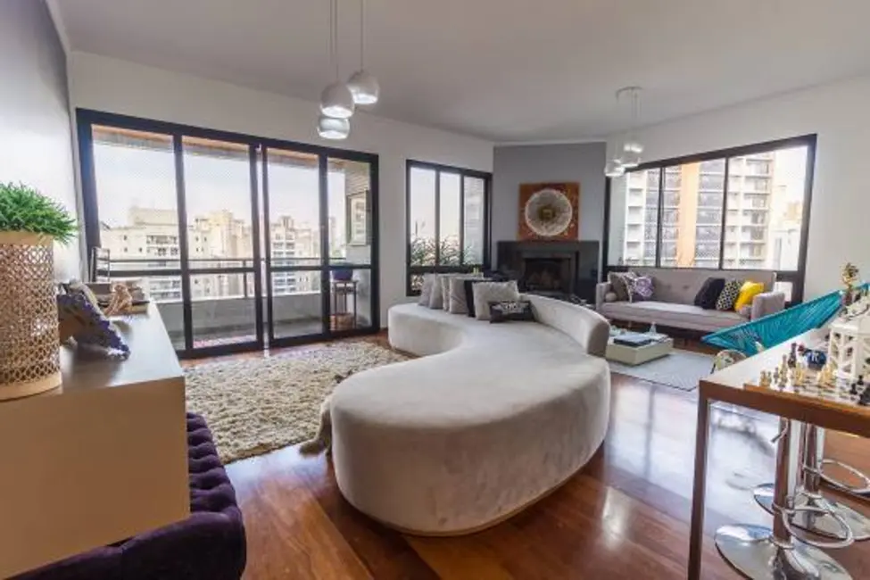 Apartamento com 4 quartos à venda, 190m2 em Vila Andrade, São Paulo - SP - imagem 1 Foto 1 de Apartamento com 4 quartos à venda, 190m2 em Vila Andrade, São Paulo - SP